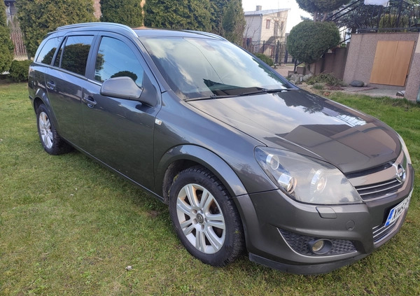 Opel Astra cena 13500 przebieg: 256000, rok produkcji 2010 z Łapy małe 254